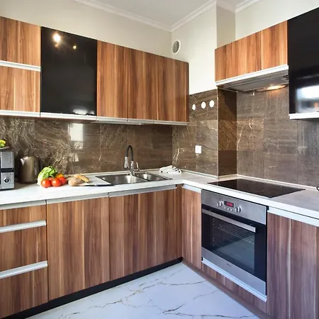 P&o Serviced Bukowinska * Varşova